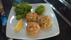 Tuna and pea fishcakes