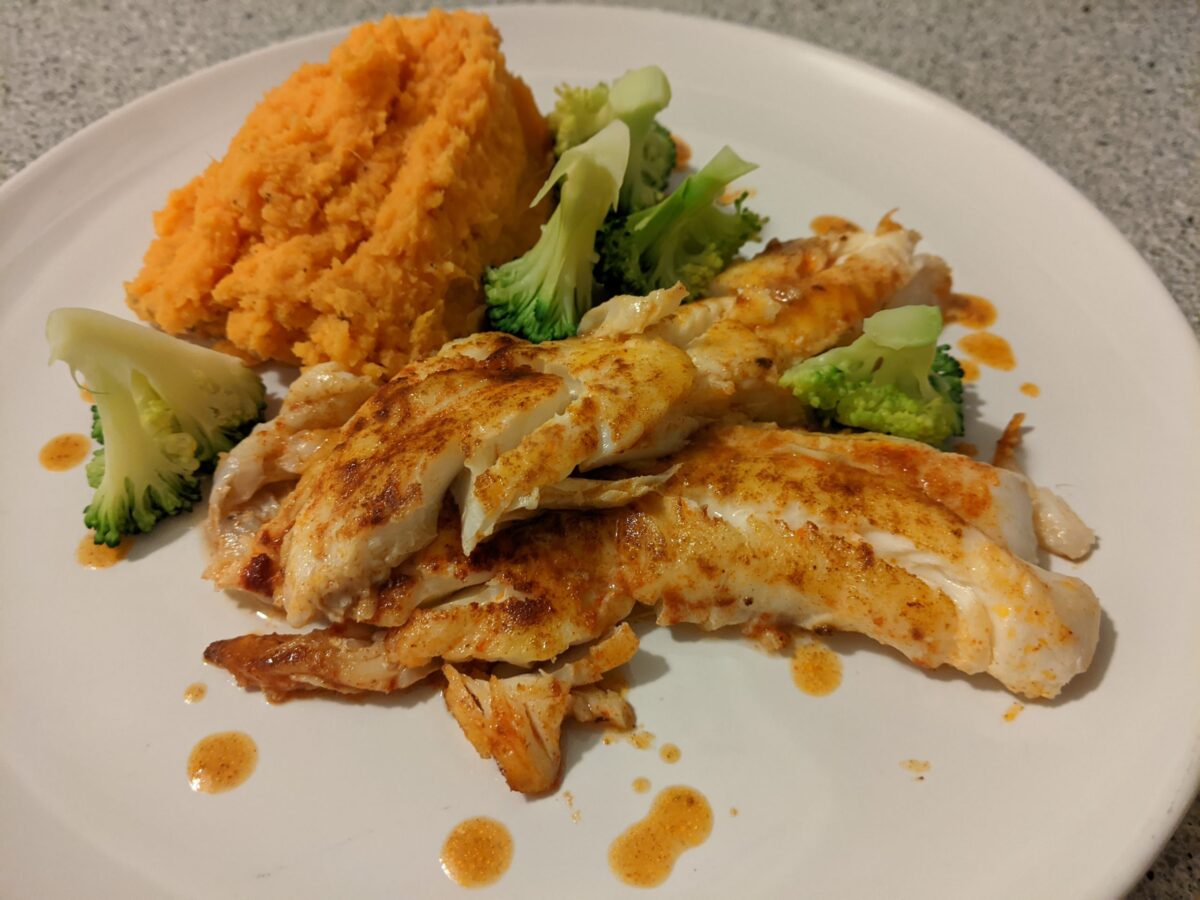 Pan fried haddock with sweet potato andbrocolli